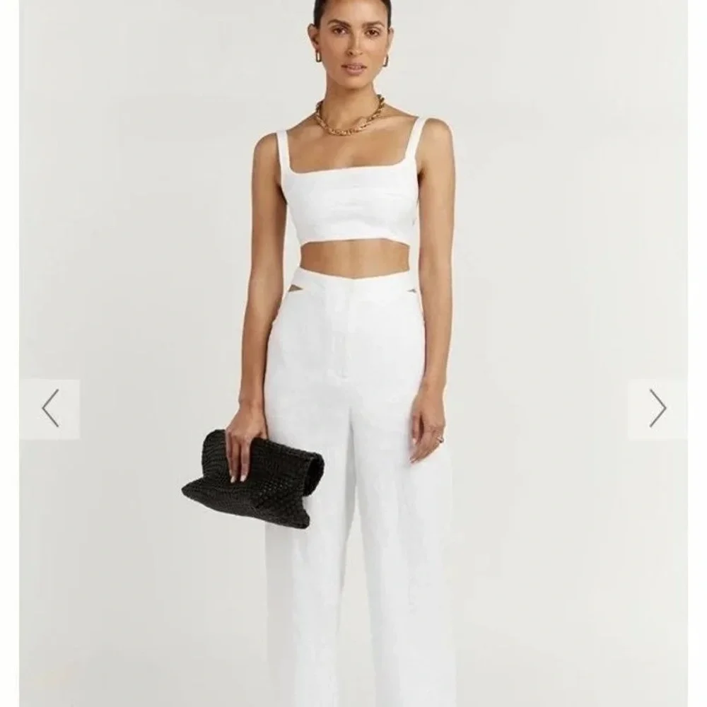 Dissh River White Linen Cut Out Pant - Picture 4 of 9